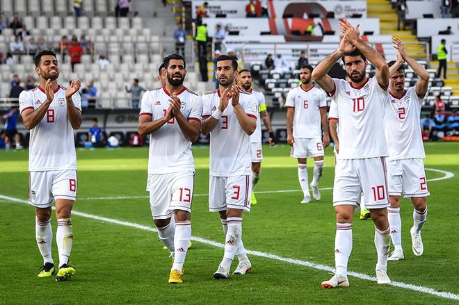 即时播报（狗追蛇鼠满地跑，夏去秋来野鸡飞对峙龙飞凤舞）伊朗决战牙买加VR体育直播-专家解析