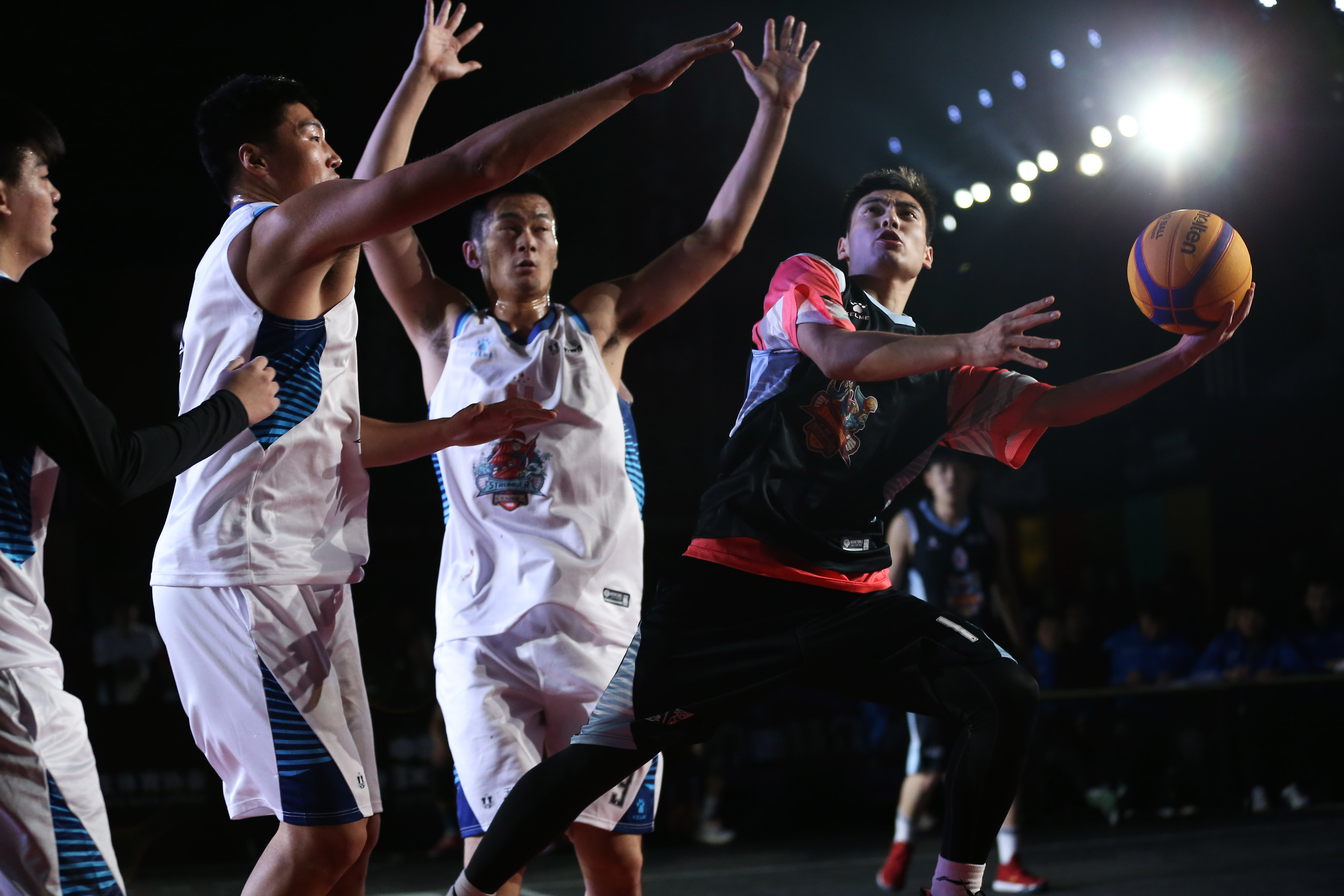 紧急快讯（篮球决赛）斯洛伐克对决尼泊尔比分四强成绩-图文解析