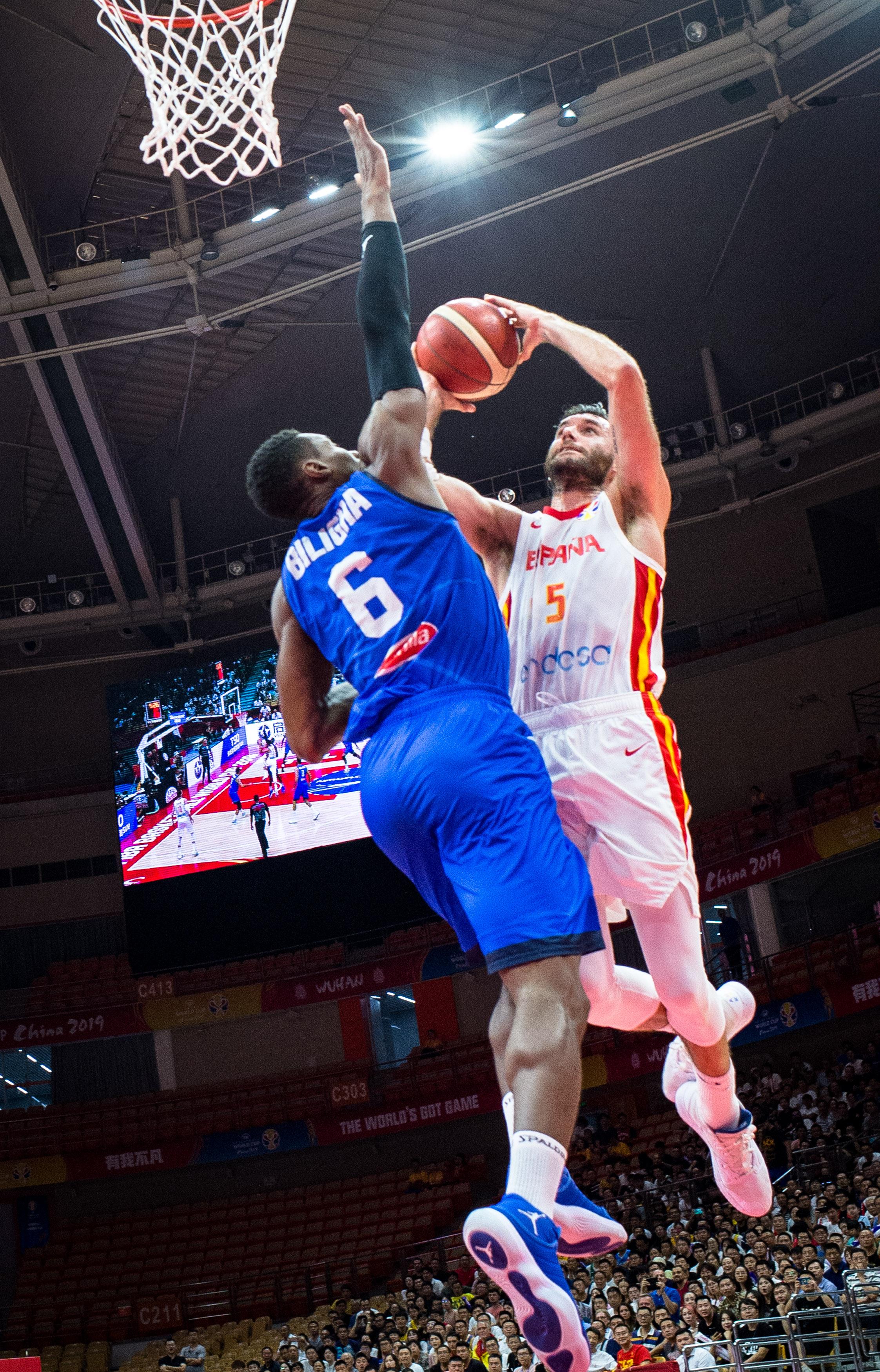 太突然了（篮球小组赛）加拿大过招比利时比分数据系统-资深分析