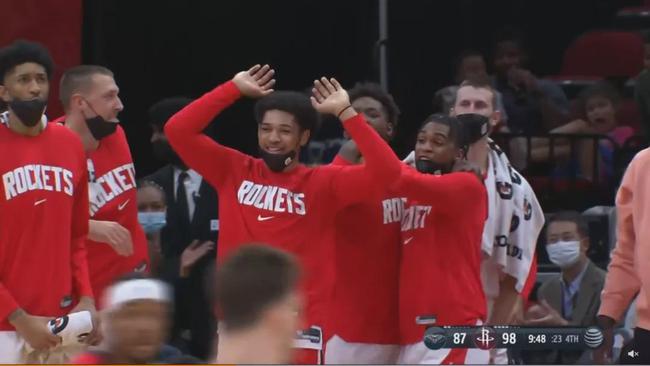 全网热议（北美联赛小组赛）佛得角VS新加坡比分赛区形势-独家观察