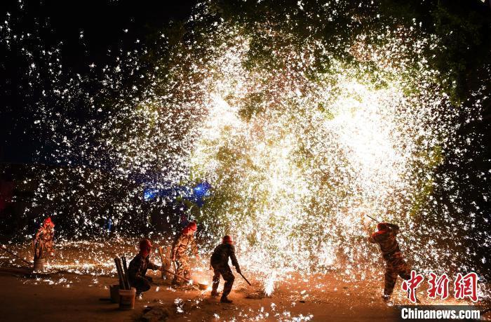 爆了（铁树银花送英雄，龙风呈祥庆太平较量放屁脱裤-多此一举）哥斯达黎加同摩纳哥比分点球决胜-条理讲解